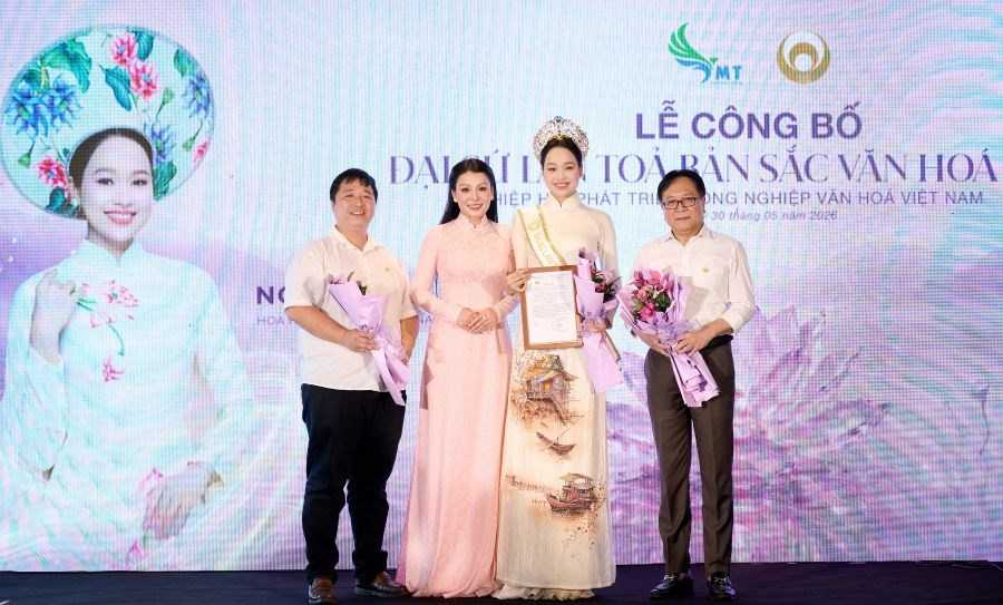 Nguyễn Thị Mỹ Linh đồng hành lan tỏa giá trị văn hóa Việt đến cộng đồng
